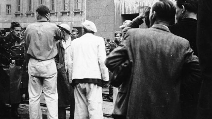 Proteste in der gesamten DDR - Hans fasst einen Entschluss 